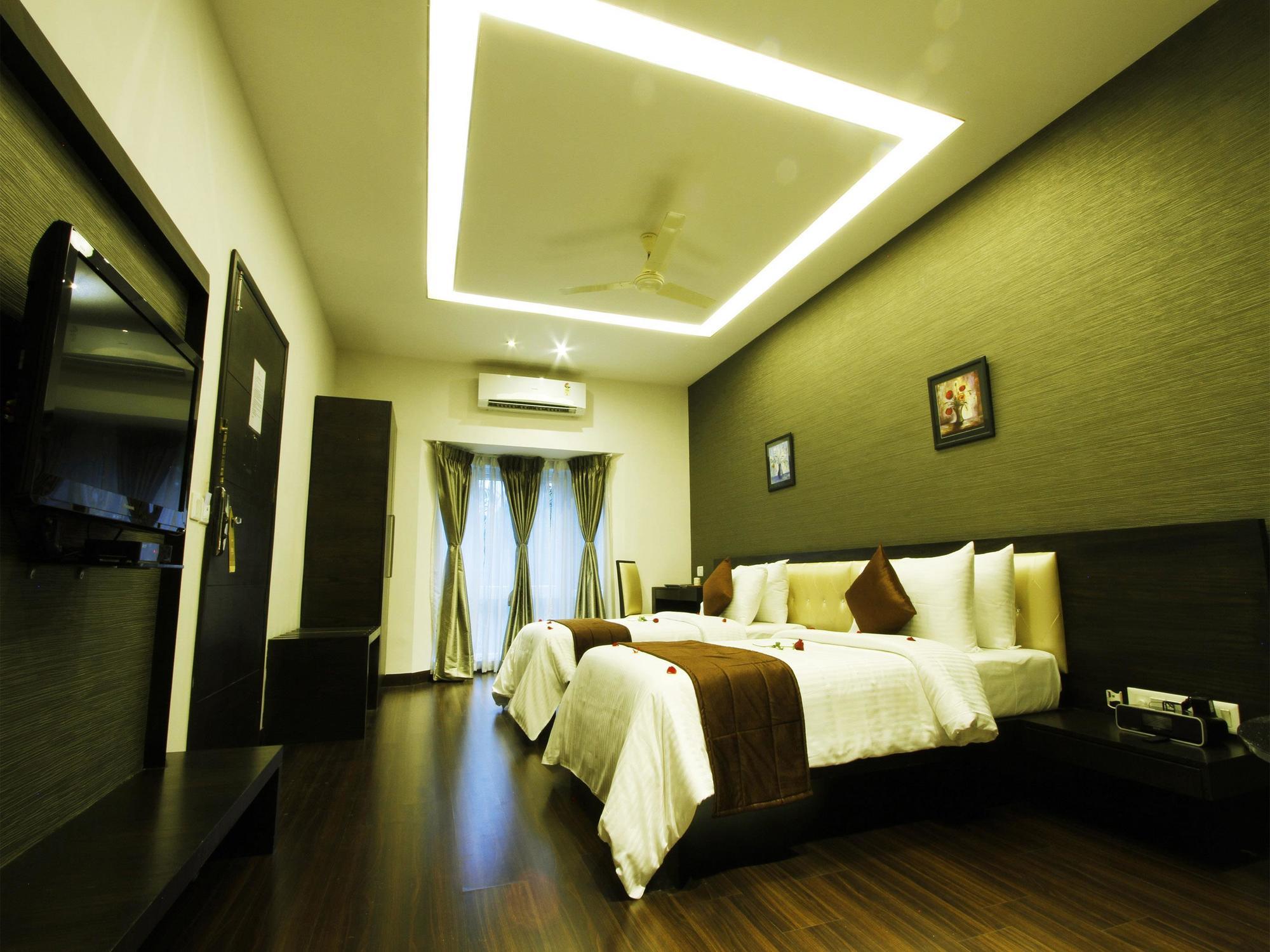 Pleasant Days Resort Chembarambakkam Lake Exterior foto