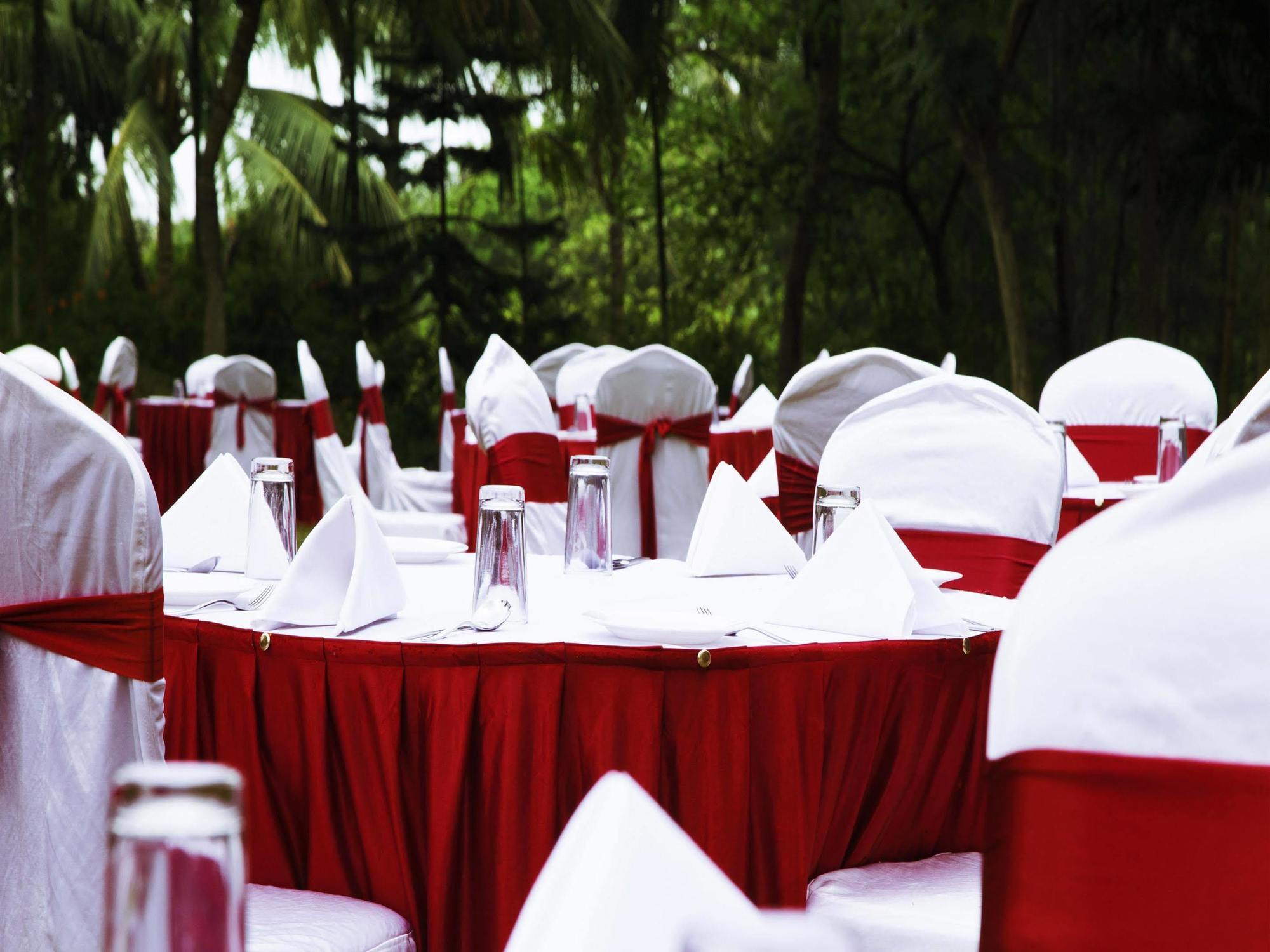 Pleasant Days Resort Chembarambakkam Lake Exterior foto